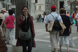 Venezia/Piazza S. Marco/Verena vor dem Palazzo Ducale Venezia/Piazza S. Marco/Verena vor dem Palazzo Ducale