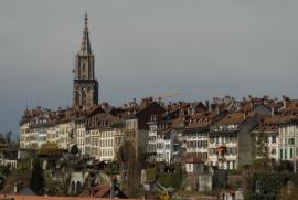 Blick auf das Münster/Munster vom BärInnengraben/Bern/Berne Schweiz/Switzerland) Blick auf das Münster/Munster vom BärInnengraben/Bern/Berne Schweiz/Switzerland)