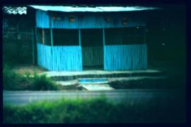 El Salvador 1995/venta vacia al borde de la carretera/unscharf/oof El Salvador 1995/venta vacia al borde de la carretera/unscharf/oof