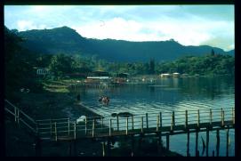 El Salvador 1995/Lago de Coatepeque/lavanderas El Salvador 1995/Lago de Coatepeque/lavanderas
